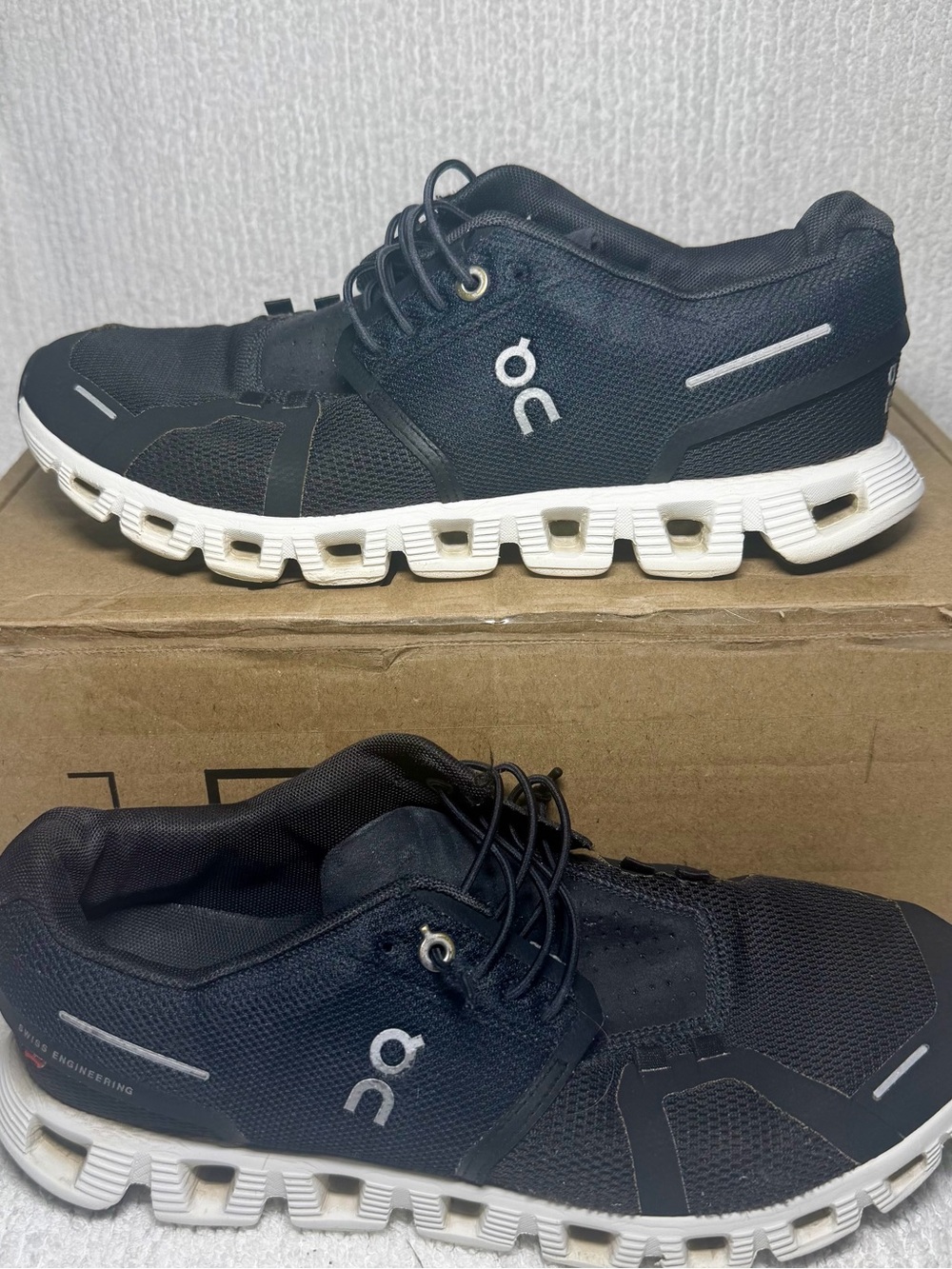 On Cloud Women’s 8.5 Black White CloudTec Running Shoes Speed Laces Sneakers